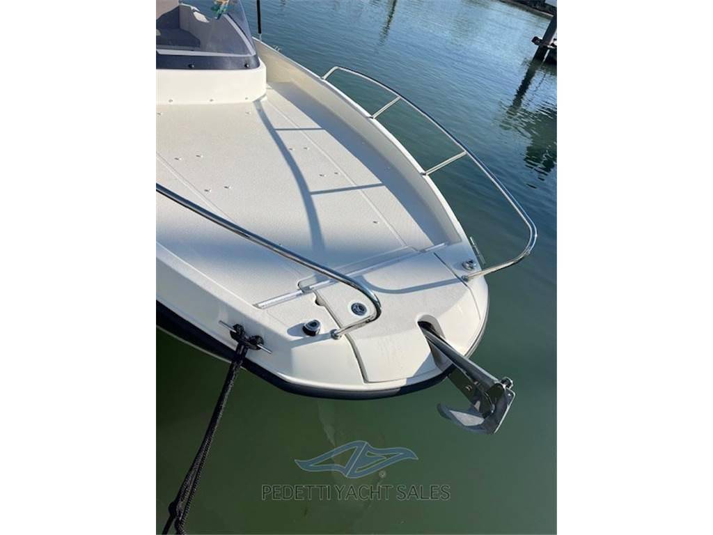 Quicksilver 675 sundeck