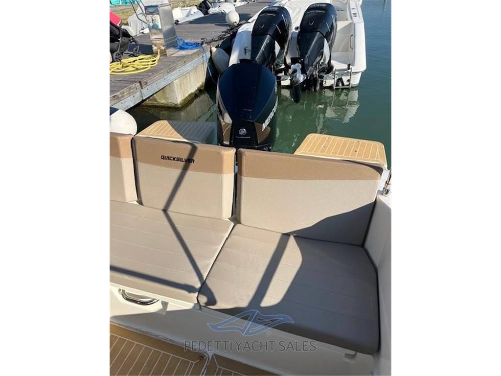 Quicksilver 675 sundeck
