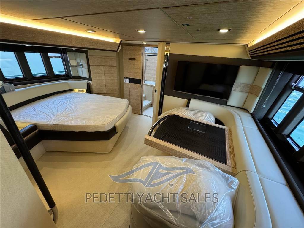 Azimut 64 flybridge
