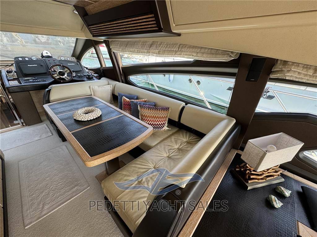 Azimut 64 flybridge
