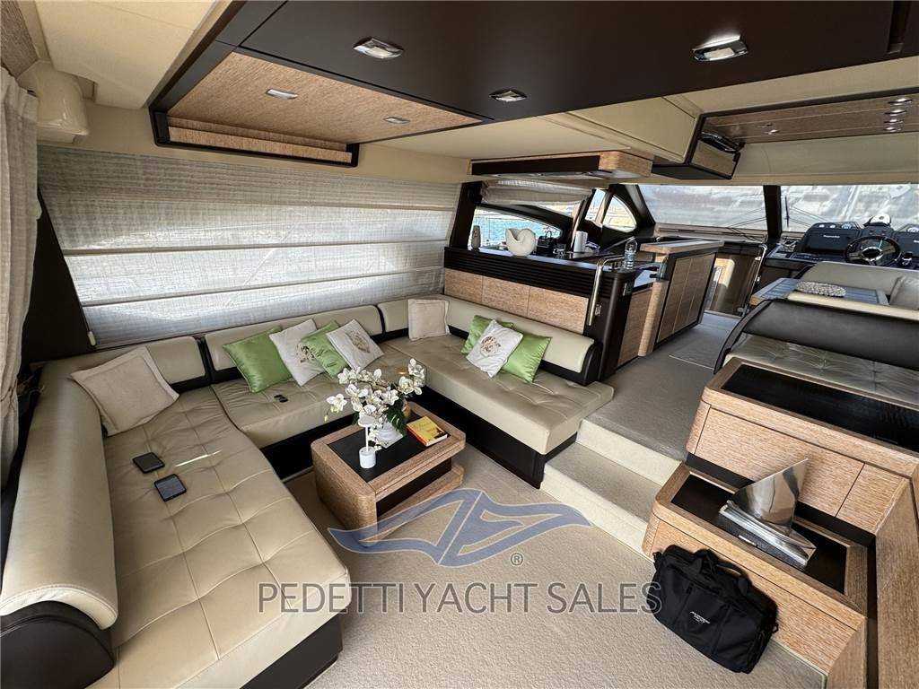 Azimut 64 flybridge
