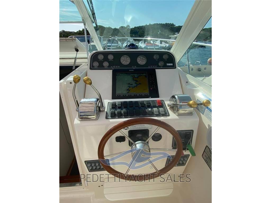 Tiara yachts 2900 coronet
