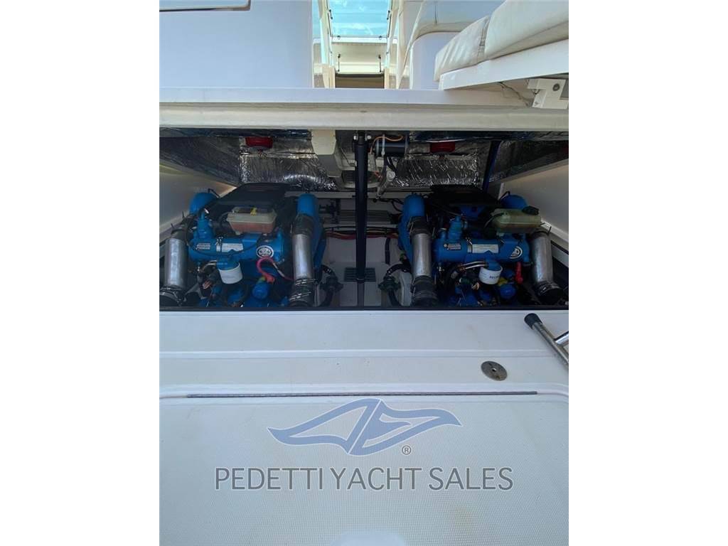 Tiara yachts 2900 coronet