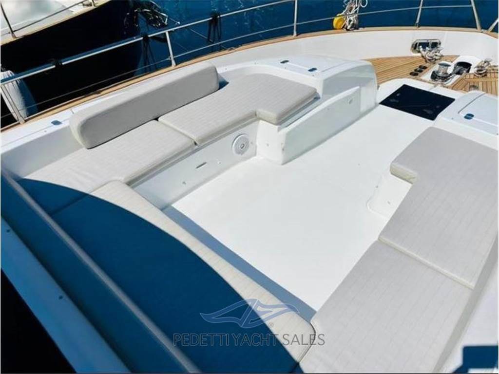 Azimut Magellano 53
