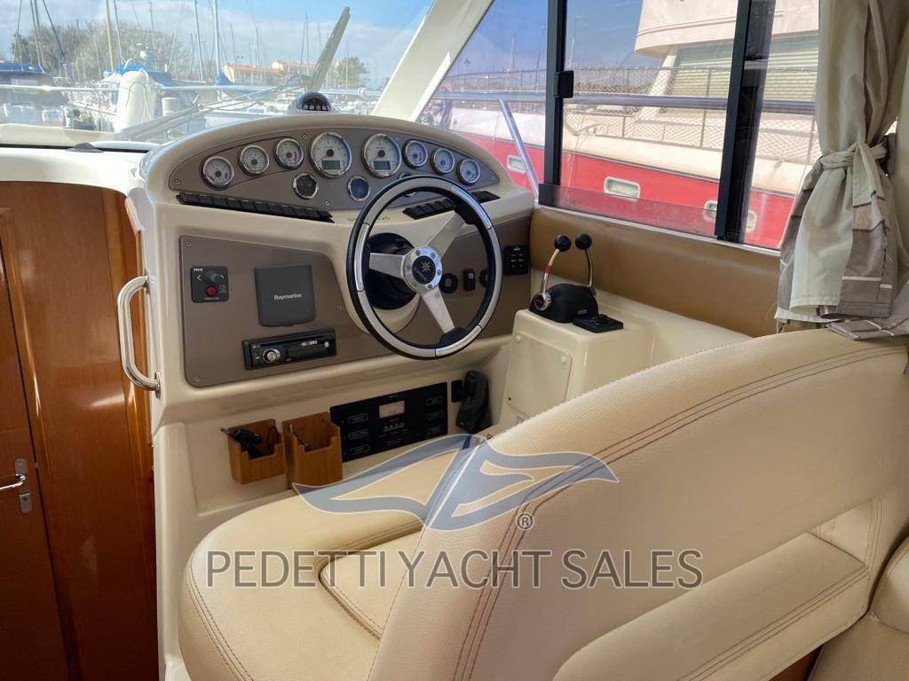 Jeanneau Prestige 32 fly