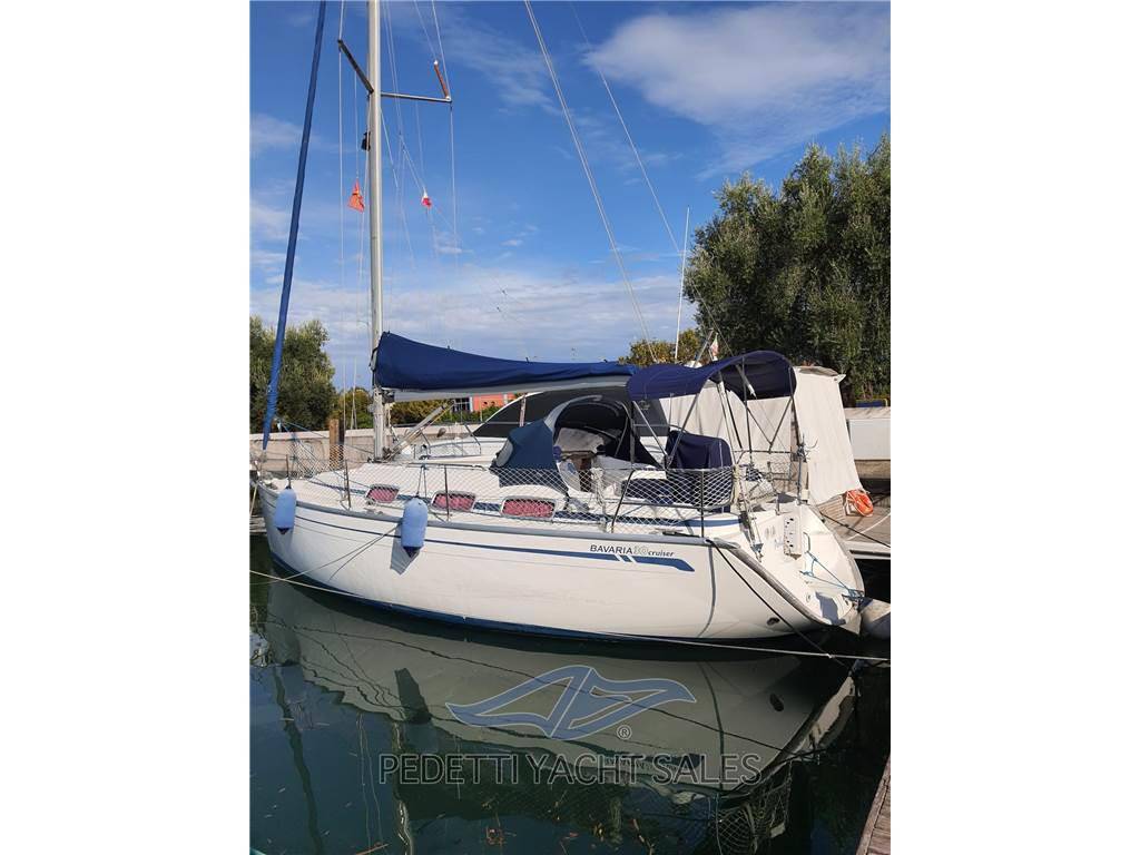 Bavaria 30 cruiser