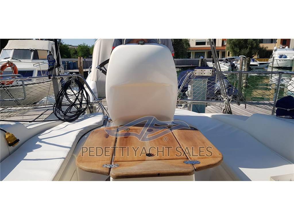 Bavaria 30 cruiser