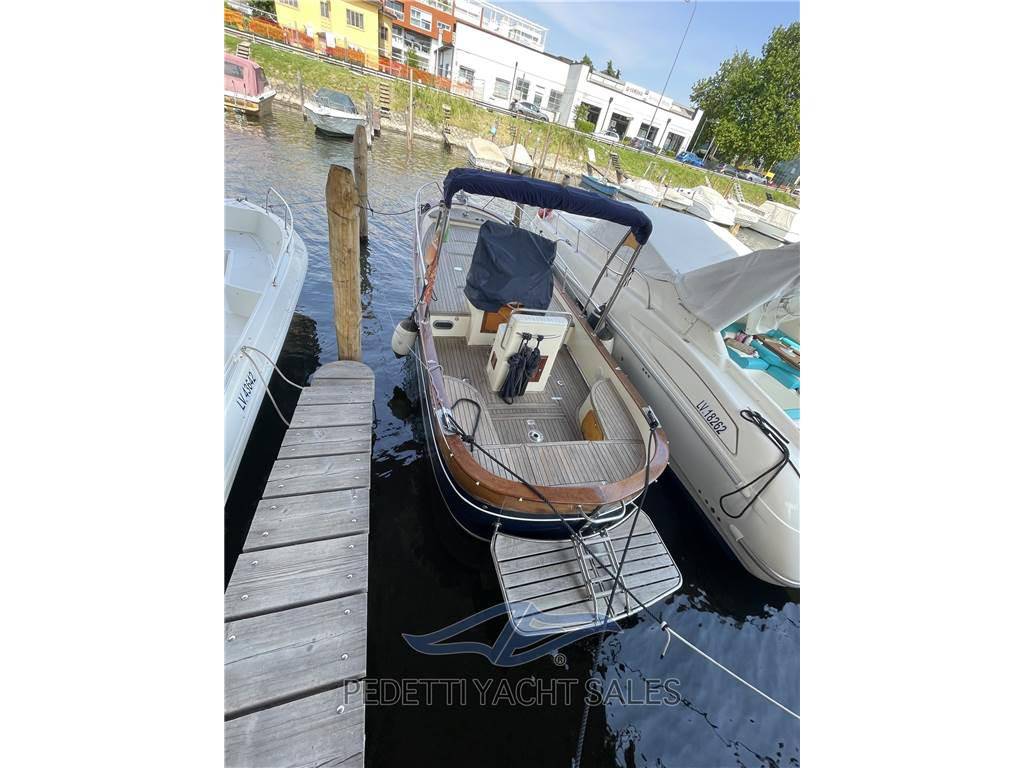 Cantiere latino 6.80 open ̸ cabin