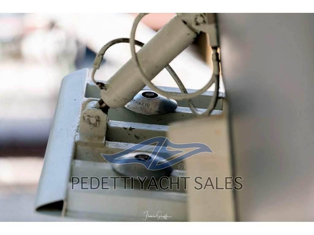 Cantiere navale dell’adriatico Pershing 40