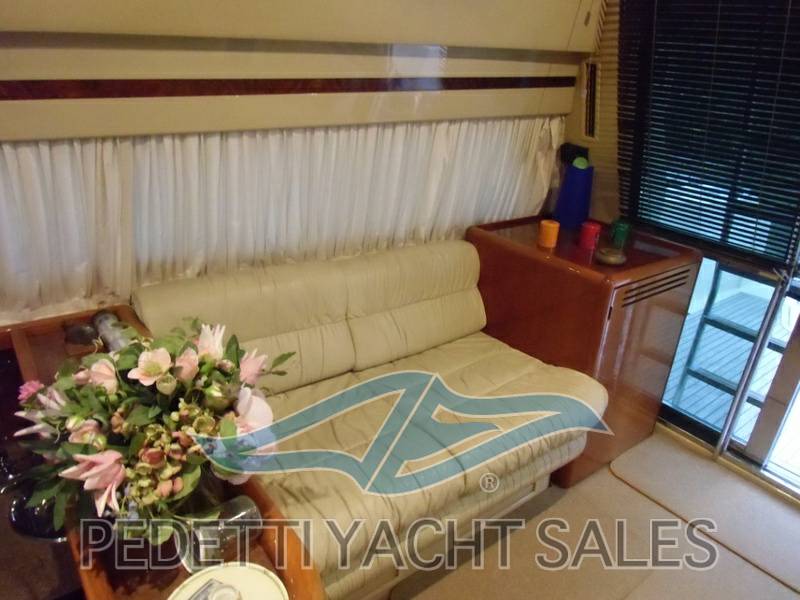 Ferretti 48