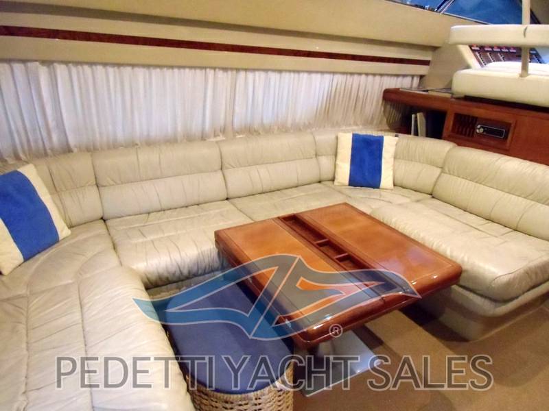 Ferretti 48