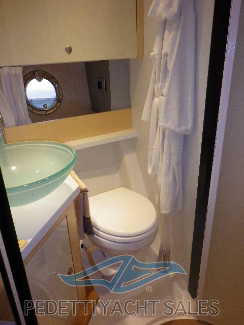 Cranchi Atlantique 43 fly