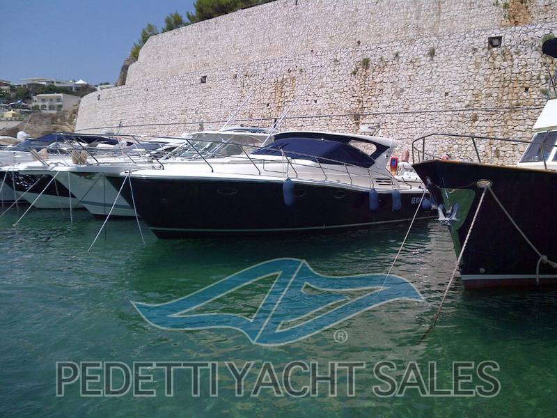 Uniesse 42 american top