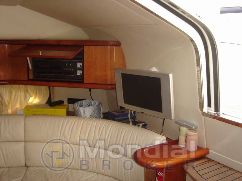 Sunseeker Camargue 44'