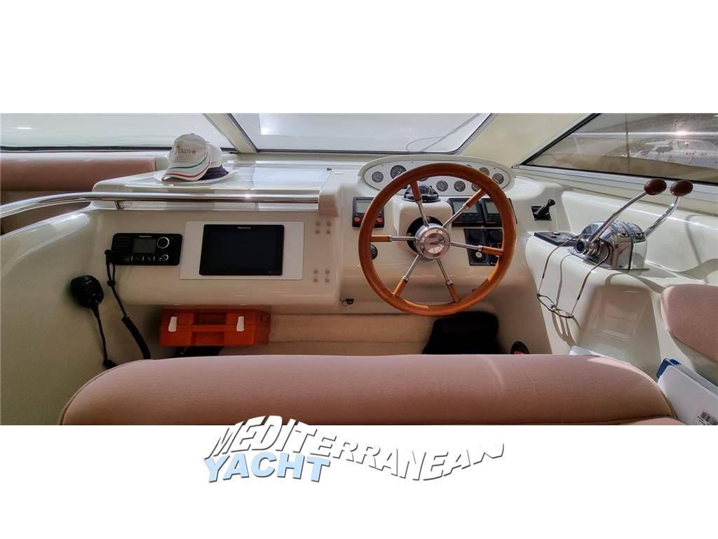 Sealine F 44