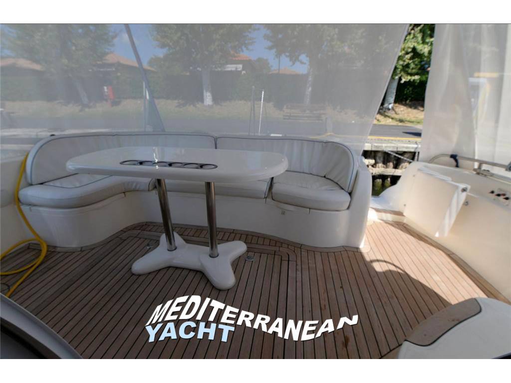 Sealine F 44