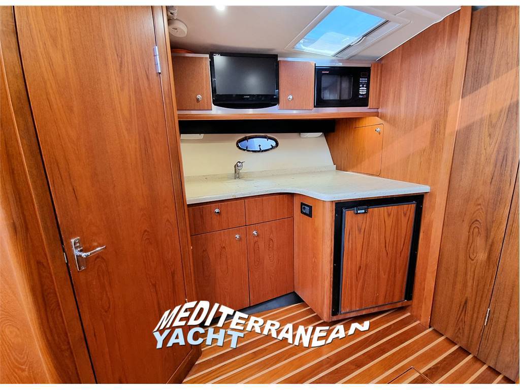 Tiara 3600 open