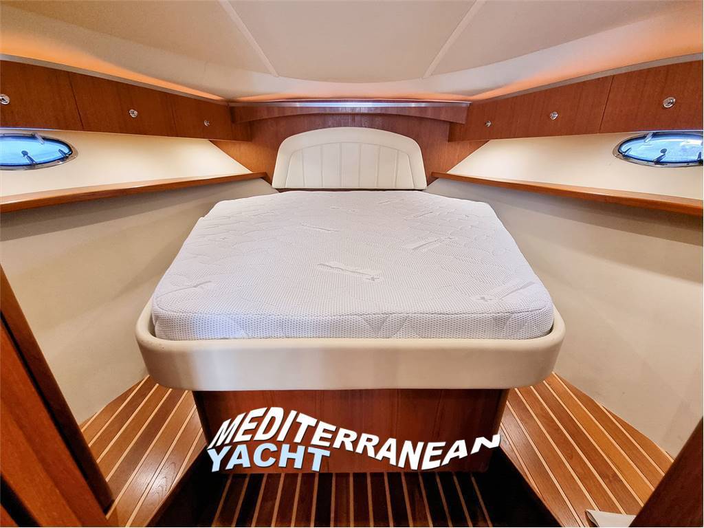 Tiara 3600 open