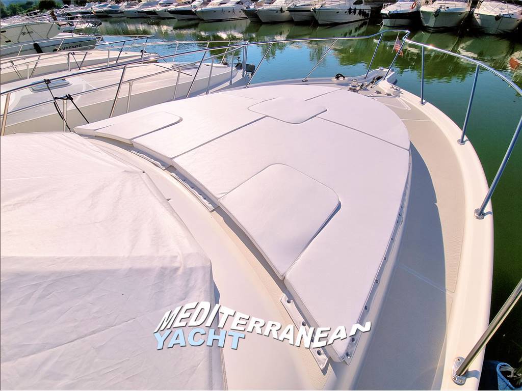 Tiara 3600 open