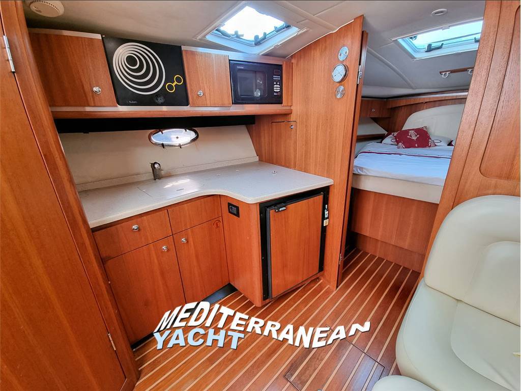 Tiara 3600 open