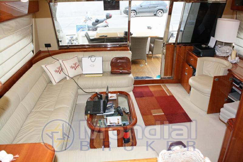 Ferretti 680