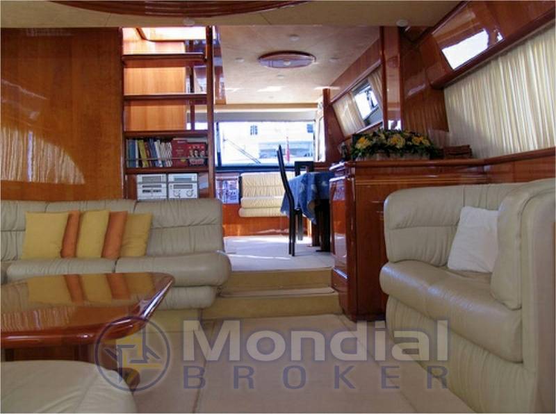 Ferretti 72'