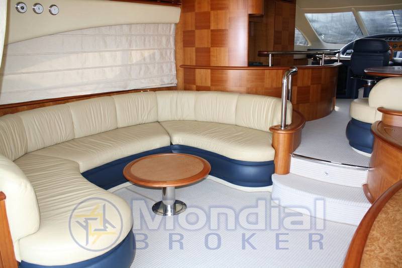 Azimut Az 62' fly