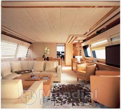 Ferretti 830