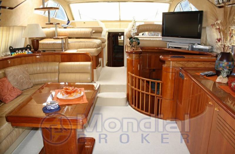 Ferretti 57' fly