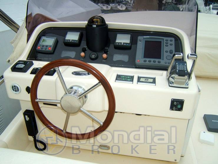 Portofino marine Portofino 47' fly