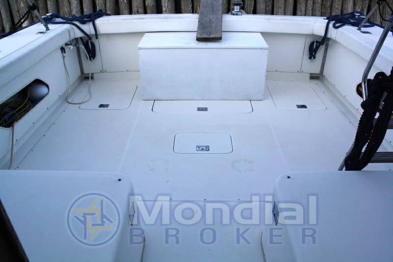 Bertram 33' sport fisherman