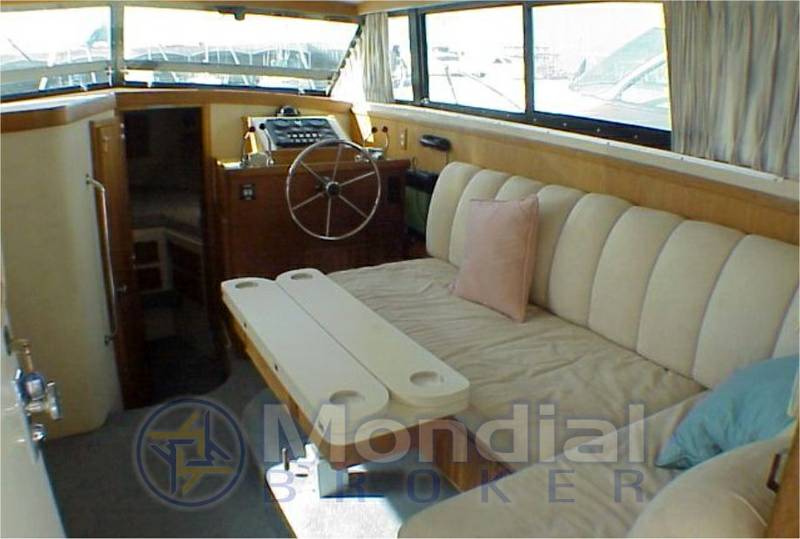 Bertram 33' sport fisherman