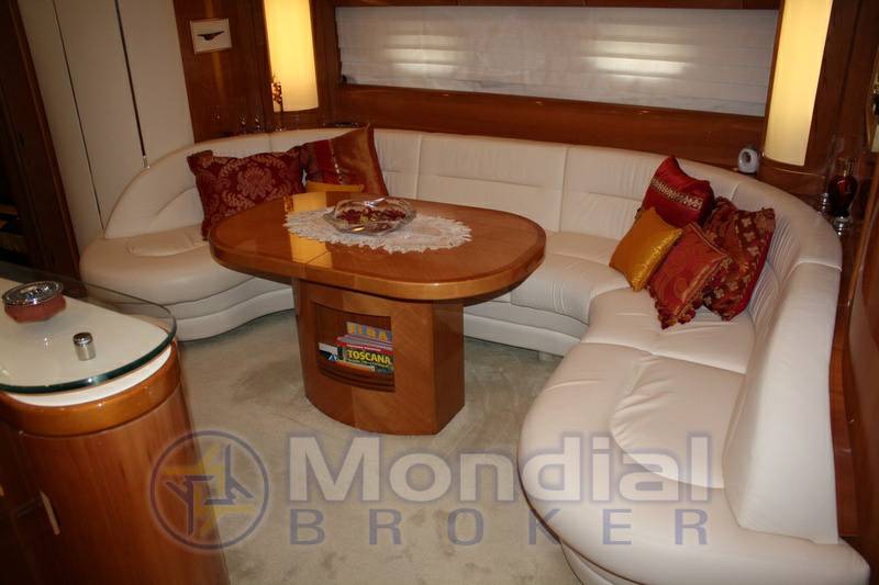 Princess V 65'