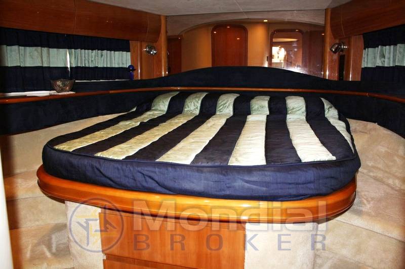 Princess V 65'