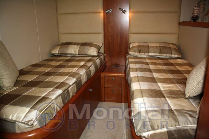Sunseeker Portofino 53'