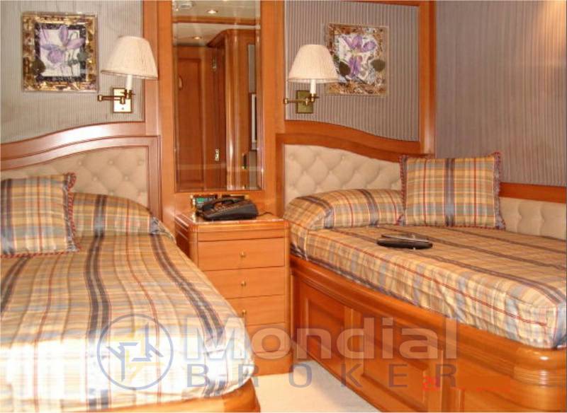Benetti Tradition 100