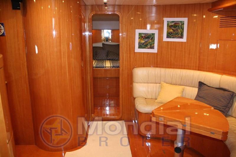 Uniesse 57' open