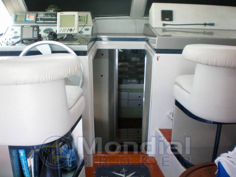 Ferretti 40' roadstar