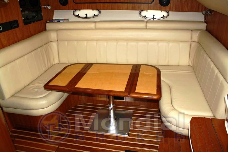 Tiara 3800