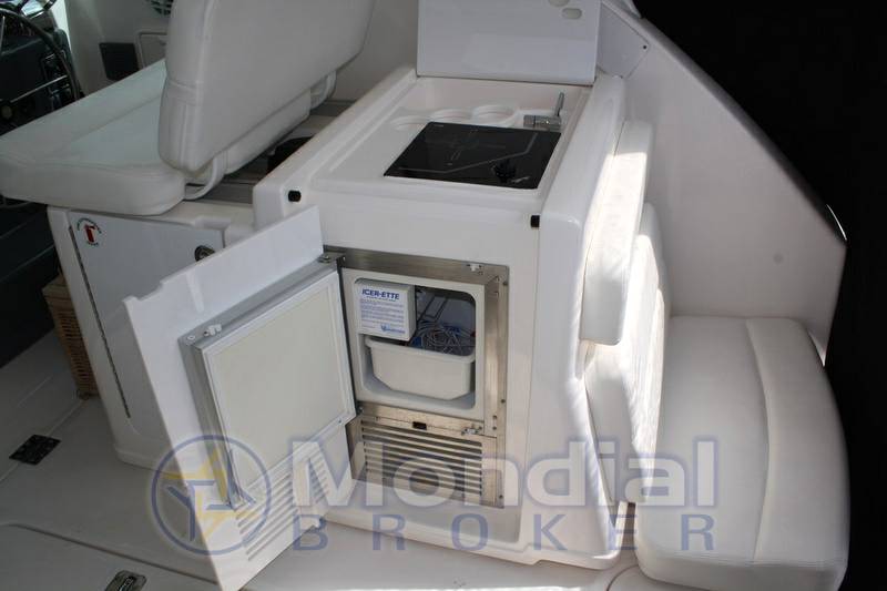Tiara 3800