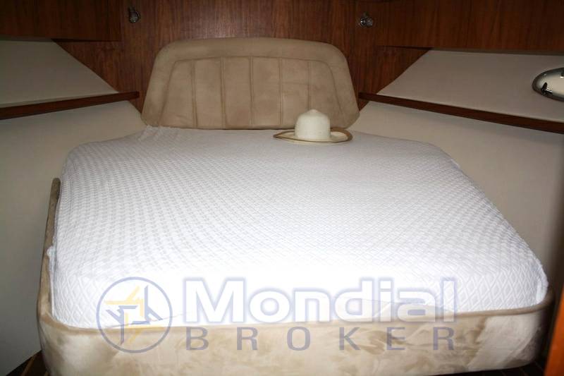 Tiara 3800