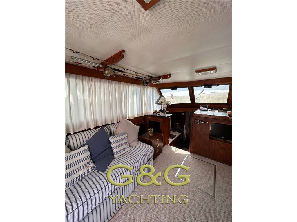 Hatteras 43'