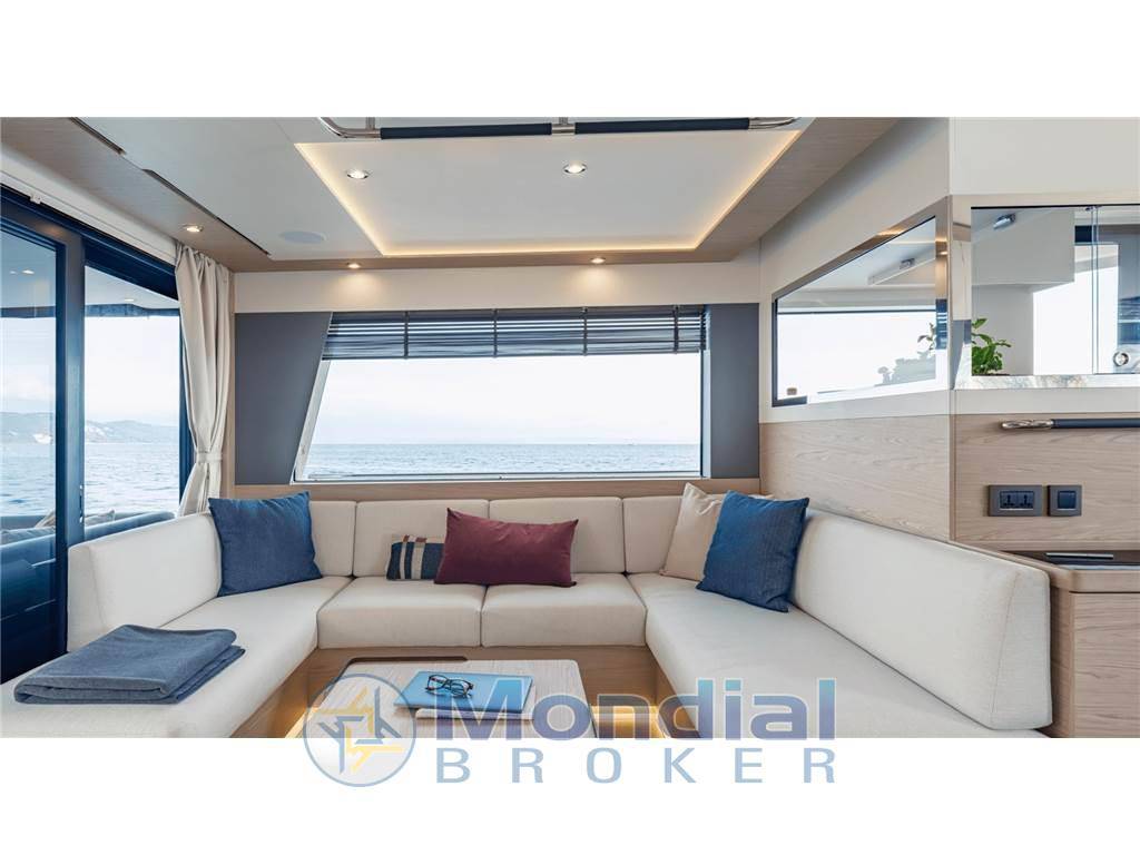 Beneteau Grand trawler 62