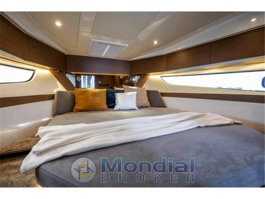 Beneteau Antares 11 ob fly