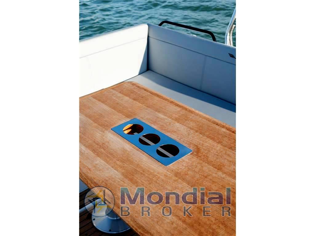 Beneteau Flyer 9 sundeck ttop