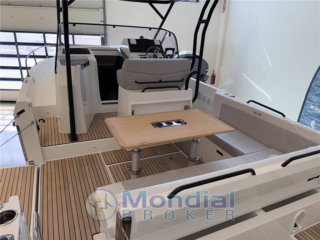 Beneteau Flyer 9 sundeck ttop