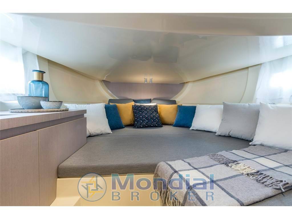 Invictus capoforte Cx270