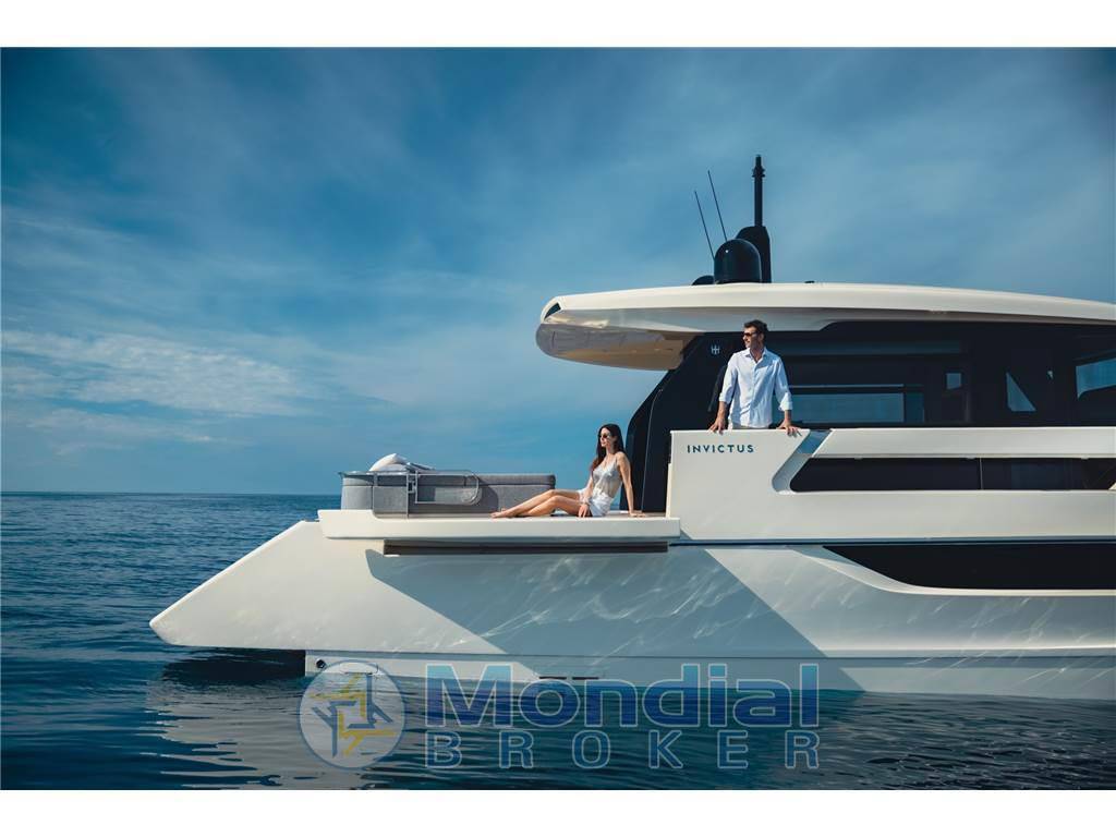 Invictus St550