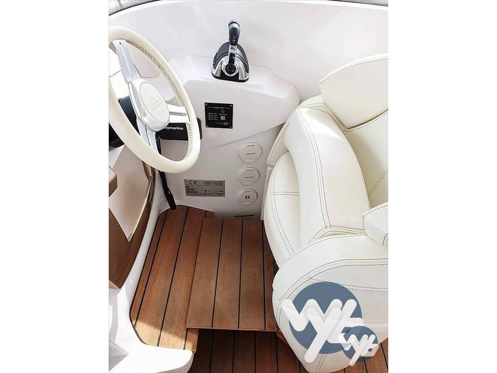 Sessa marine C 35