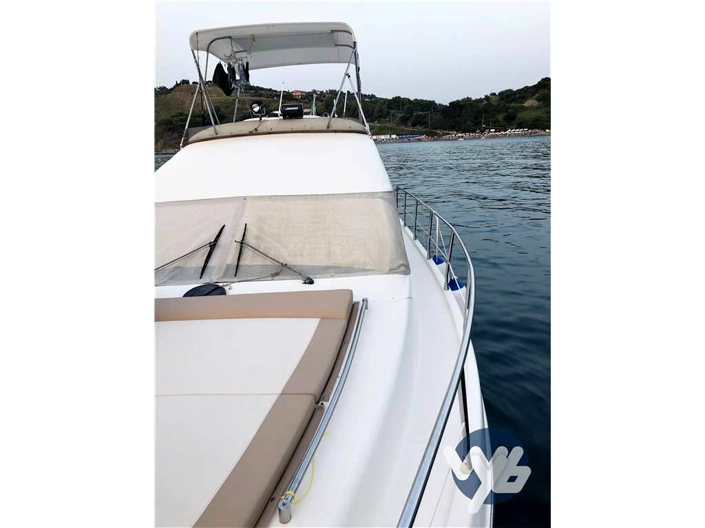 Azimut Az 40 fly